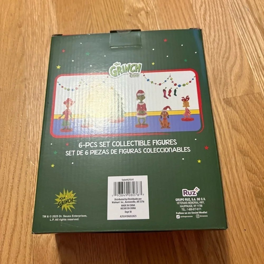 Dr. Seuss The Grinch Collectible Figures Set NEW Toy Christmas Decor